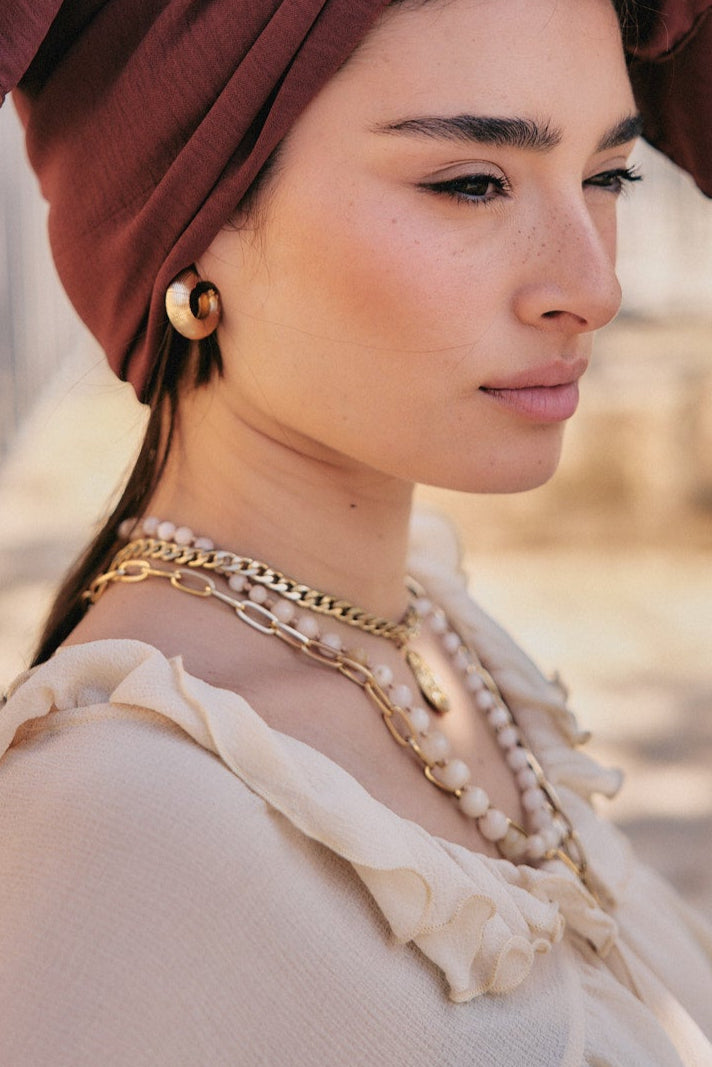 מחרוזרת אבנים טבעיות