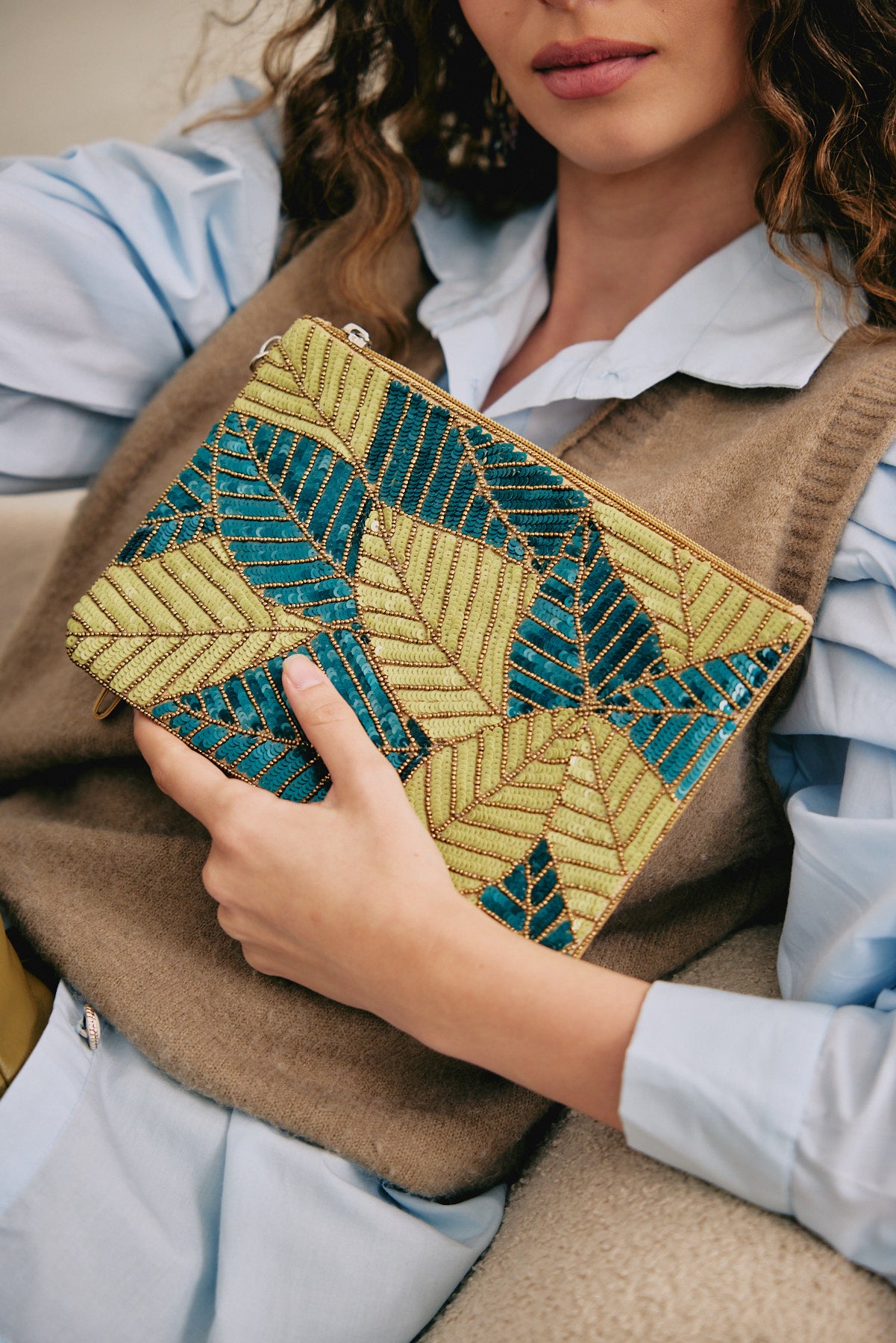 תיק קלאץ׳ עלים