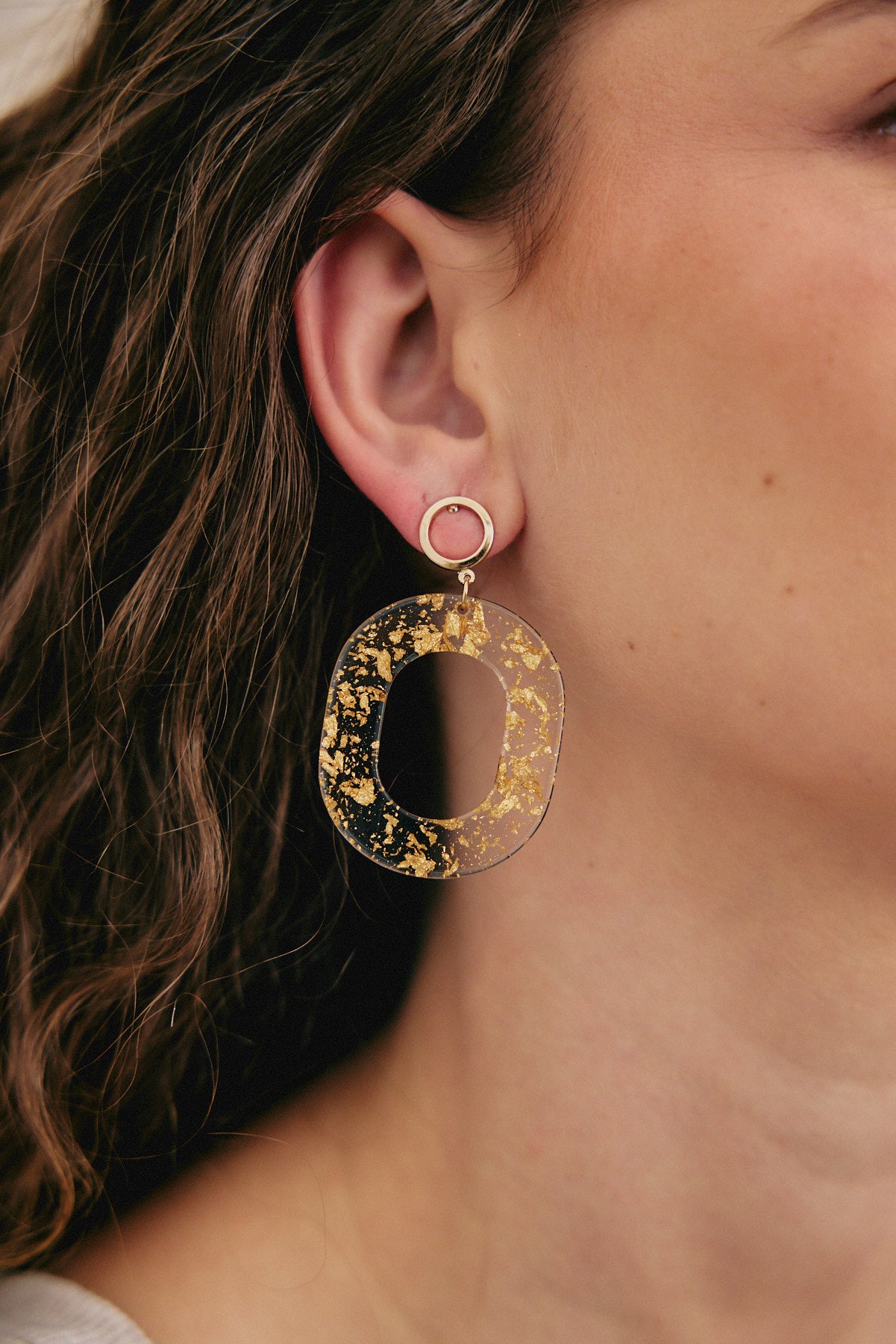 עגילי רטרו שקוף